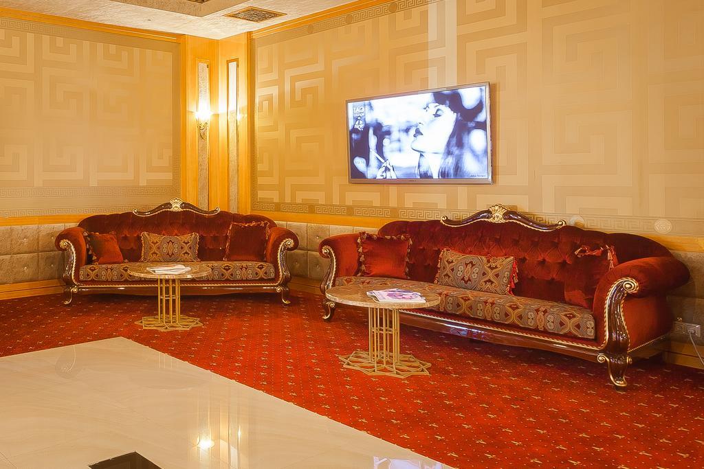 Ark Palace Hotel & Spa Odesa Exterior photo