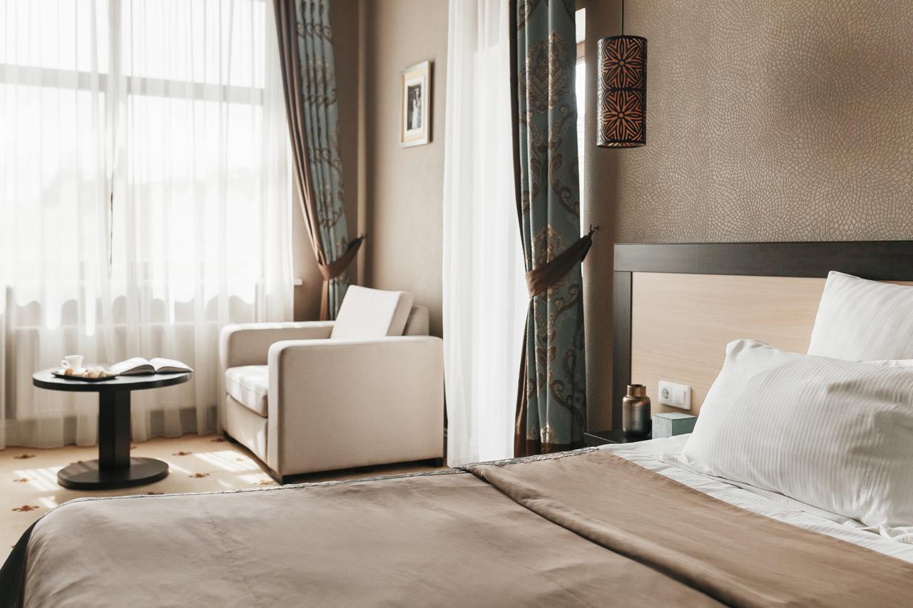 Ark Palace Hotel & Spa Odesa Exterior photo